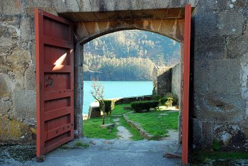 Hagyd becsukódni az ajtót